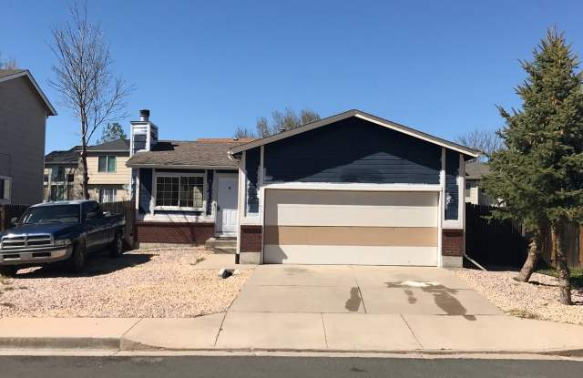 CHARMING 3BD in SUNDOWN NEIGHBORHOOD - Security Deposit Waiver Available photos photos