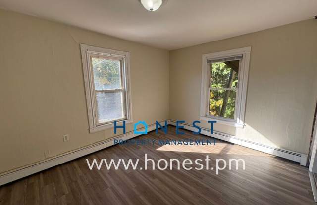 7 Drummond Street - 7 Drummond Street, Auburn, ME 04210