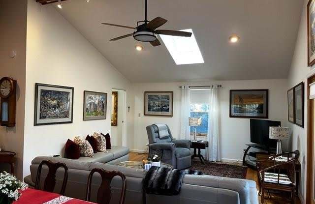262 Louvaine Drive Gallery 3
