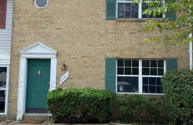 8701 POINT OF WOODS Drive Gallery 1