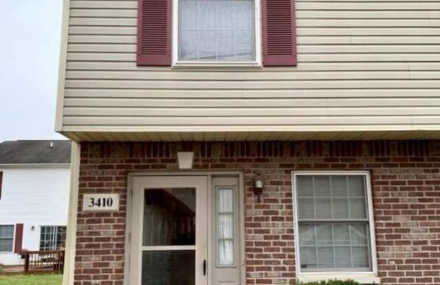 3410 S Oaklawn Circle photos photos