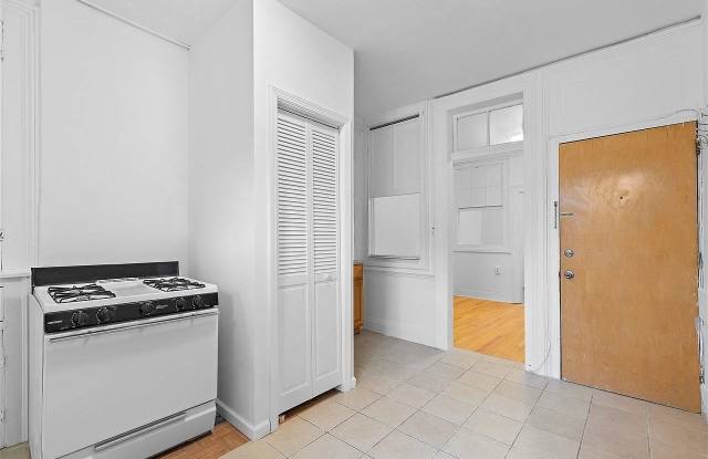 121 WASHINGTON ST photos photos