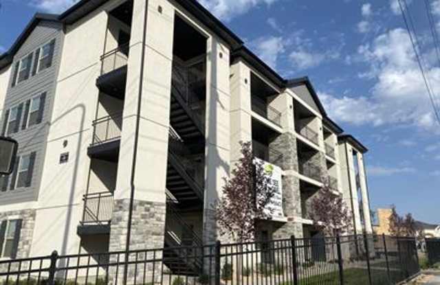 2 Bed 1 Bath 1st Floor unit in Provo! photos photos