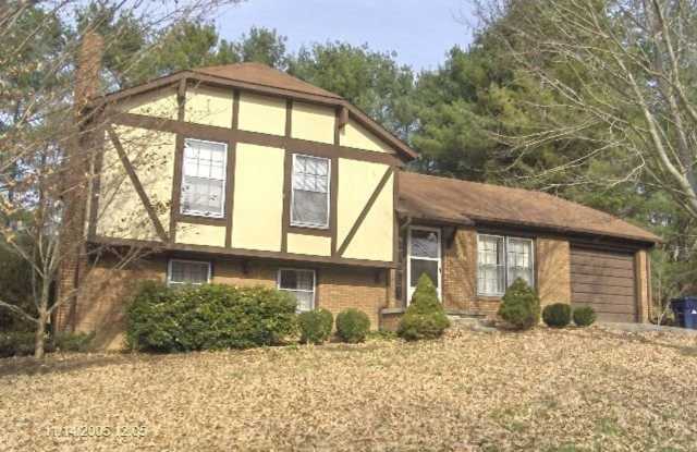 3 Bedroom 2 Bath Townhouse with 1 Car Garage photos photos