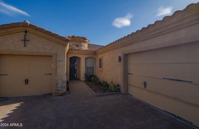 2917 E CAMPO BELLO Drive Gallery 3