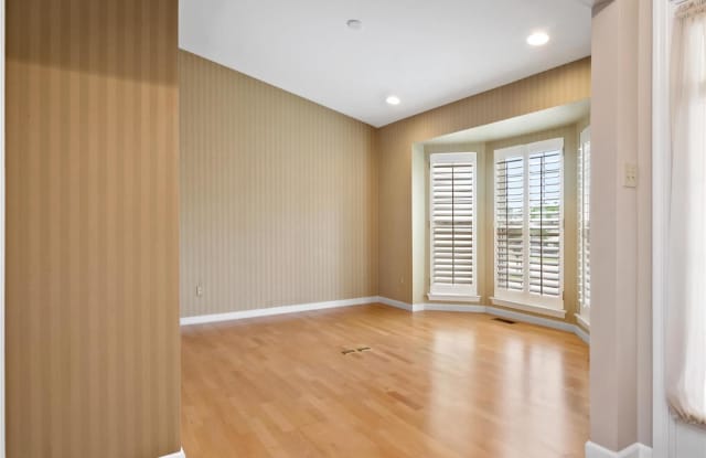 14737 Ladue Bluffs Crossing Drive Gallery 4