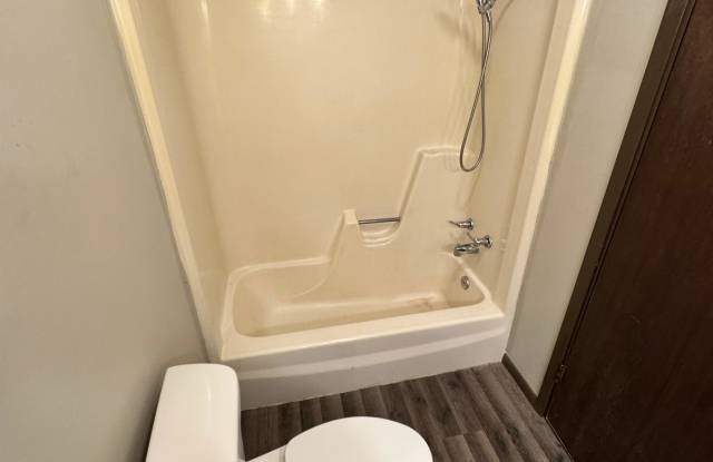 101 4th Ave W photos photos 101 4th Ave W photos photos