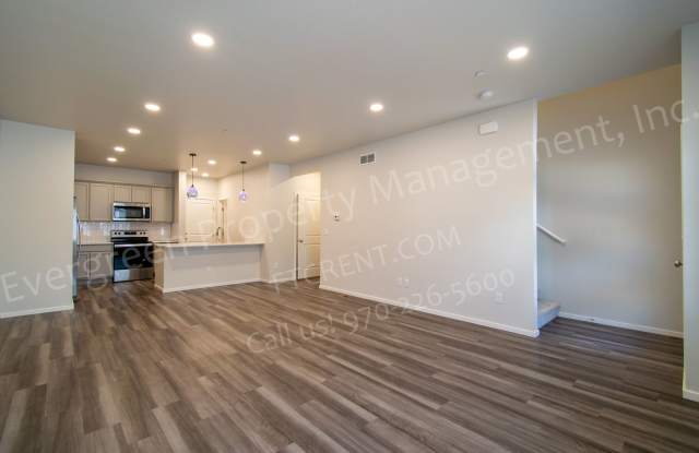 Beautiful 3-bed Townhome in a great location! - 2720 Barnstormer Street, Fort Collins, CO 80524