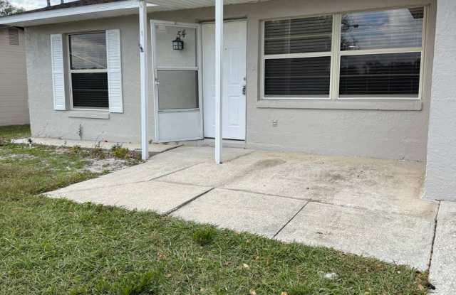 Completely Remodeled - 54 Bougainvillea Drive, DeBary, FL 32713