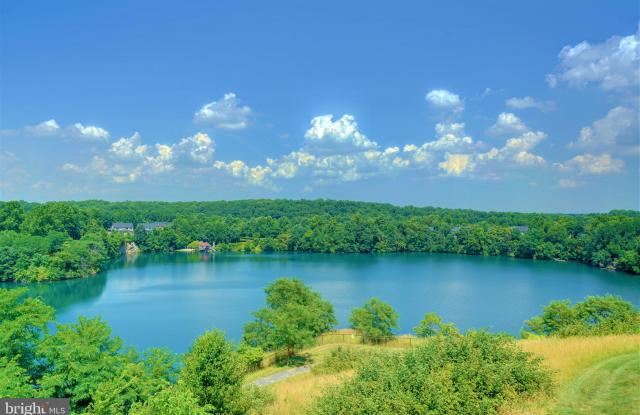 8715 LAKE EDGE DRIVE Gallery 3