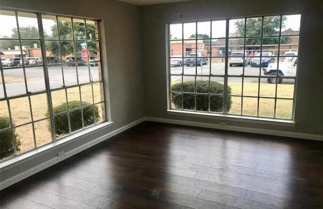 600 Vaughn Avenue Gallery 3