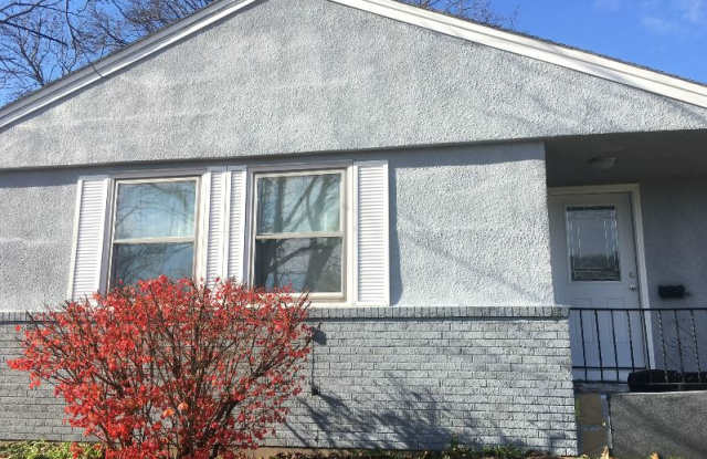 471 White Bear Ave N - 471 White Bear Avenue North, St. Paul, MN 55106