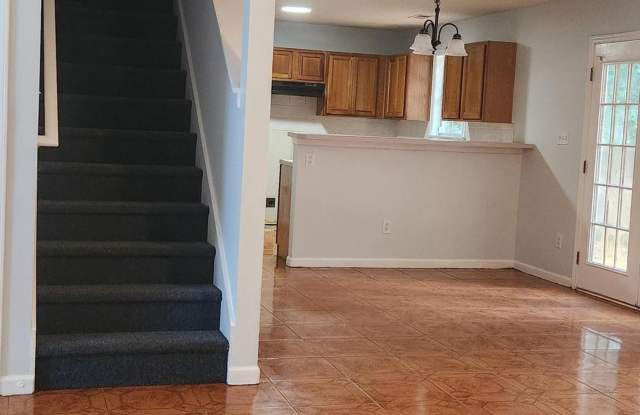 10883 Knotty Pine Place Gallery 3