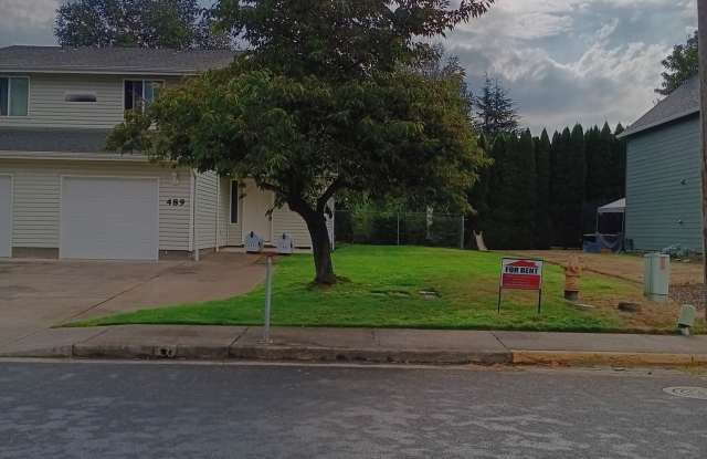 Great Townhouse in Monmouth is Available - 489 Ecols Street South, Monmouth, OR 97361