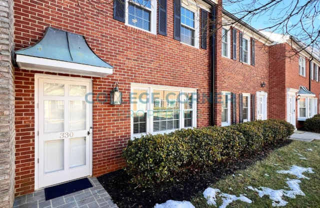 330 Hanover Arms - 330 Hanover Arms Court, Winston-Salem, NC 27104