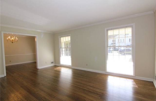 2523 Birchwood Drive NE Gallery 4
