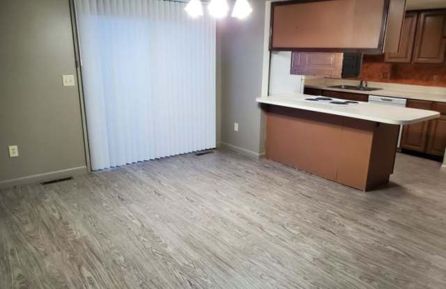 2003 Clubhouse Way Gallery 3