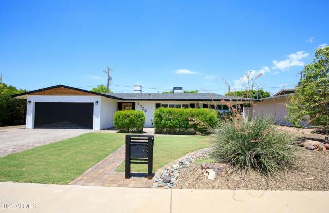 1028 E MANZANITA Drive photos photos