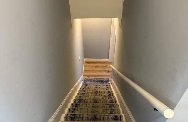 39 Amelia St Gallery 2