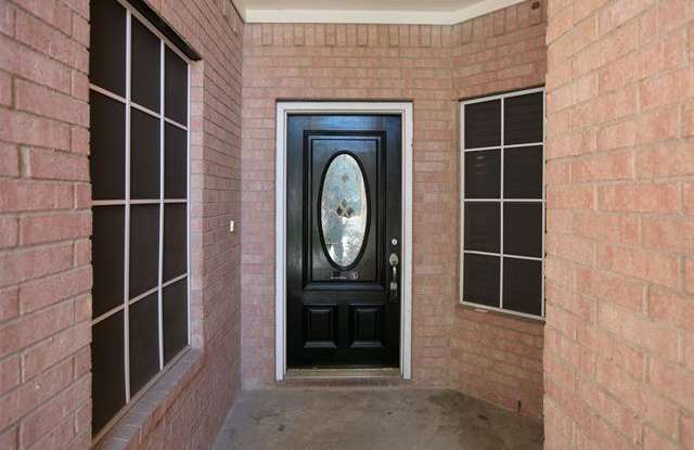 5501 Milford Drive Gallery 2