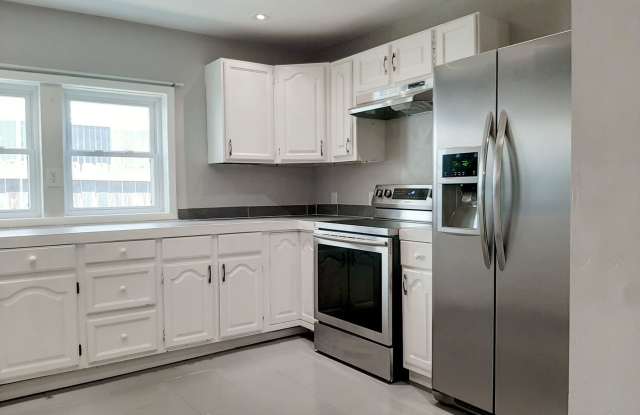 Beautiful 3-Bedroom Home in the Heart of Old Town Fort Collins! Gallery 3