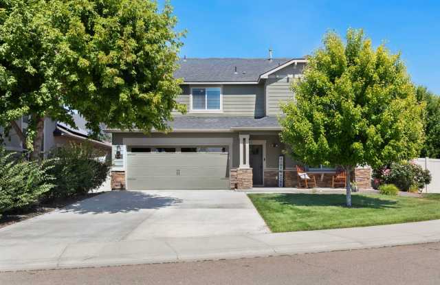 Spacious Two-Story Retreat in South Boise photos photos