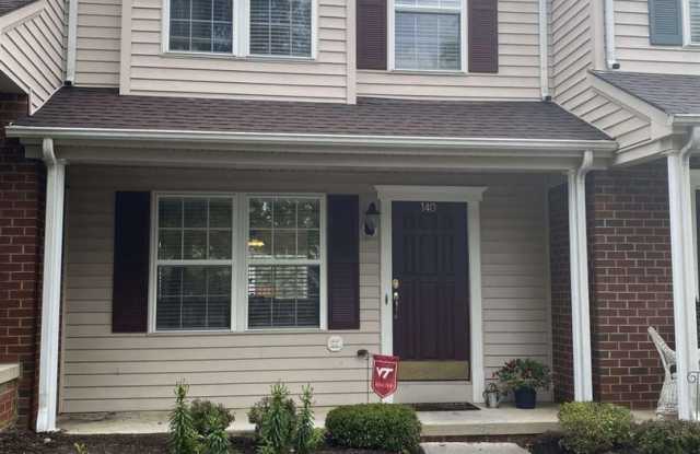 Townhome in Oaktree for rent photos photos