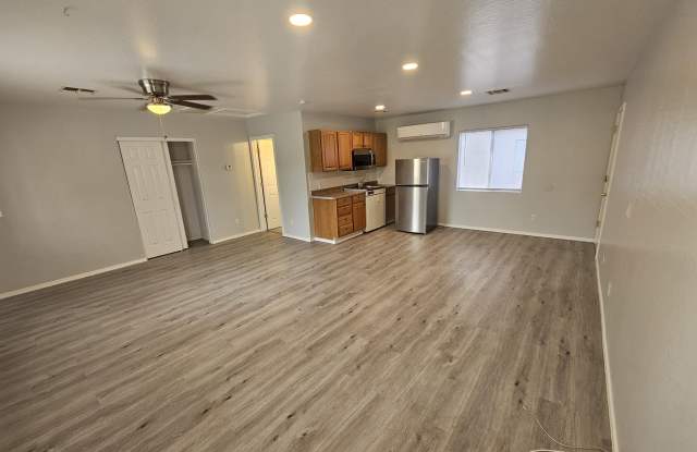 7355 N BLACK CANYON Highway photos photos