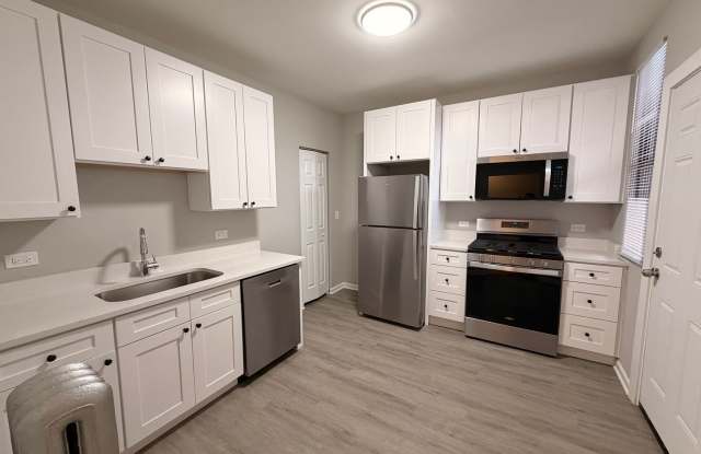 2607 N Kostner Ave photos photos