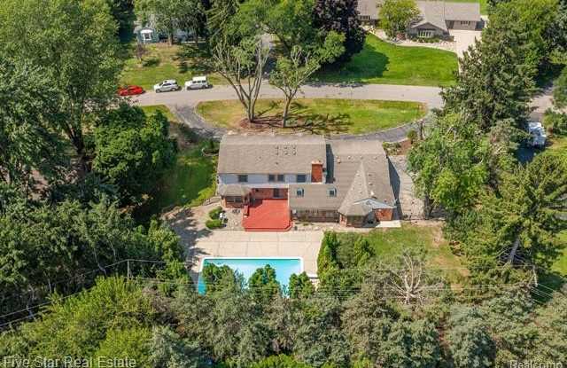 7301 MOHANSIC Drive Gallery 4