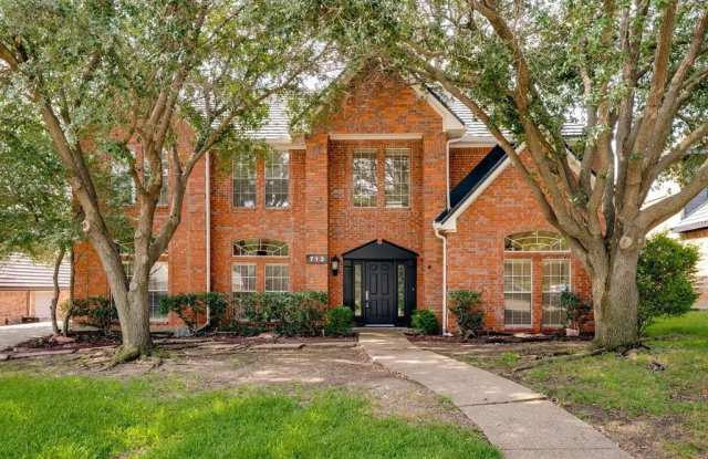 713 Paul Drive - 713 Paul Drive, Hurst, TX 76054