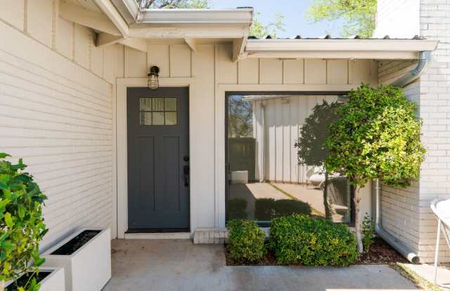 Beautiful Home in Nichols Hills + 3 bedrooms photos photos