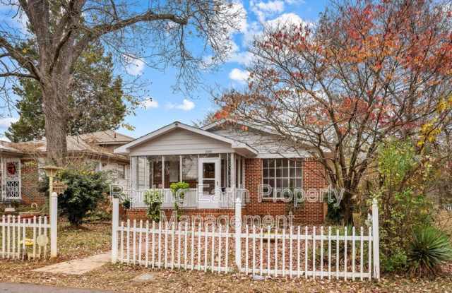 2005 Snavely Ave SW photos photos