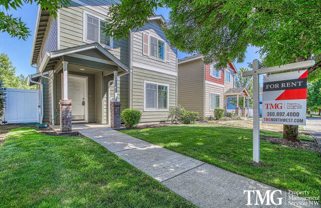 Clean 3 BD/2 BA Home in Battle Ground Village Community! Great Location! - 521 Southeast 14th Avenue, Battle Ground, WA 98604