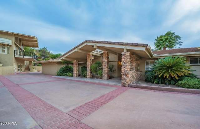 3500 E LINCOLN Drive unit: 26 photos photos