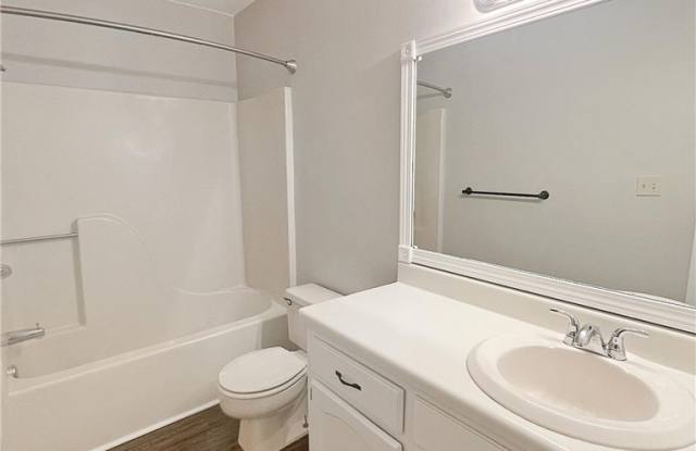 1813 Hackberry Lane Gallery 3