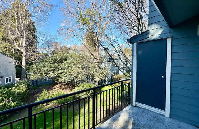 Incredibly Peaceful Apartment in an Urban Oasis in Emeryville! - 40 Emery Bay Drive, Emeryville, CA 94608