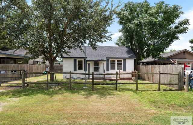 305 CATHERINE AVE. photos photos
