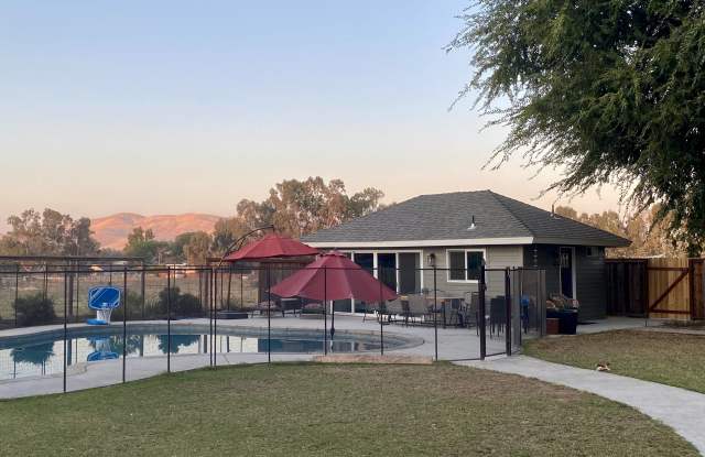 5560 East International Avenue - 5560 East International Avenue, Fresno County, CA 93619