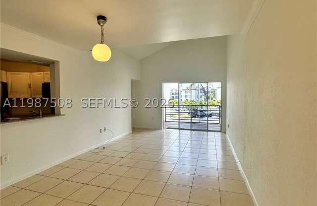 9701 Fontainebleau Blvd Gallery 3