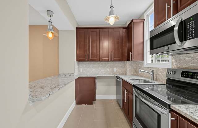 208 T Street Northeast - 1 Gallery 1
