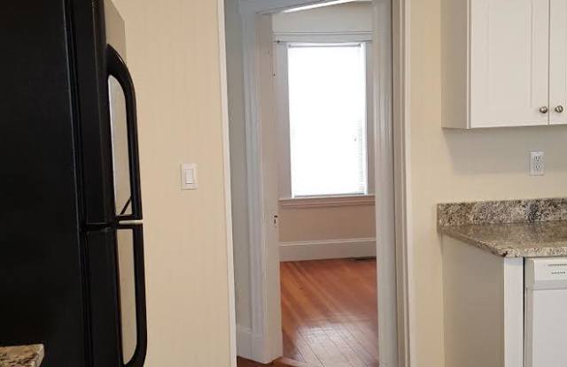 21 Woodrow Ave. Gallery 4
