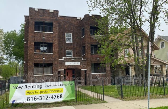 3000 E Linwood Blvd - 3000 East Linwood Boulevard, Kansas City, MO 64128