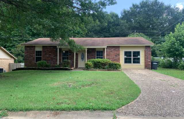 20 Creekdale Dr., Sherwood AR 72120 - Affordable 4br 1.5ba with office, near LRAFB Gallery 1