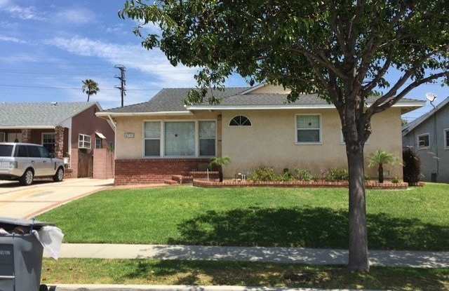 4737 W 191st photos photos