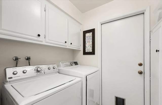 2000 Ashe Rd photos photos