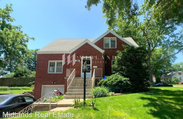 5402 S 76th Street - 5402 South 76th Street, Ralston, NE 68127