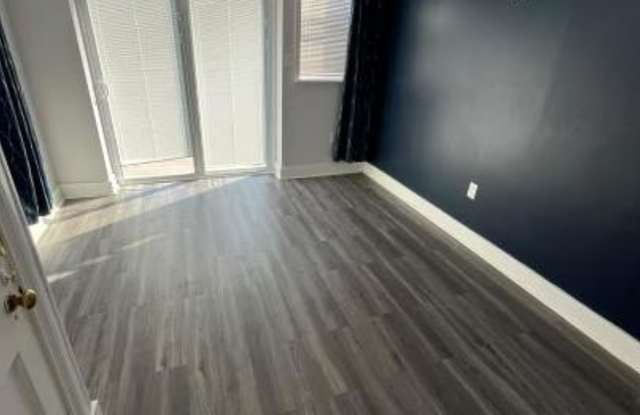 8340 WILLIAMS Avenue Gallery 2