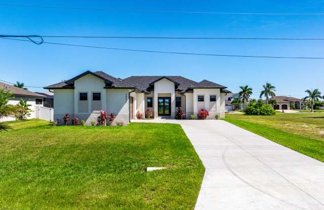 Brand-New Coastal Retreat | 4BR Home in NW Cape Coral photos photos