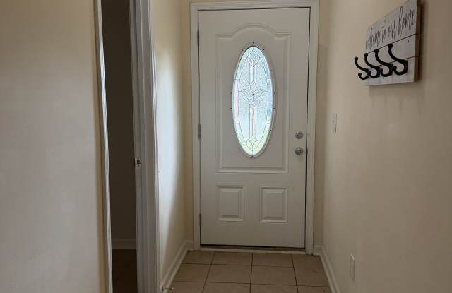 1153 Sloane Cove Gallery 2